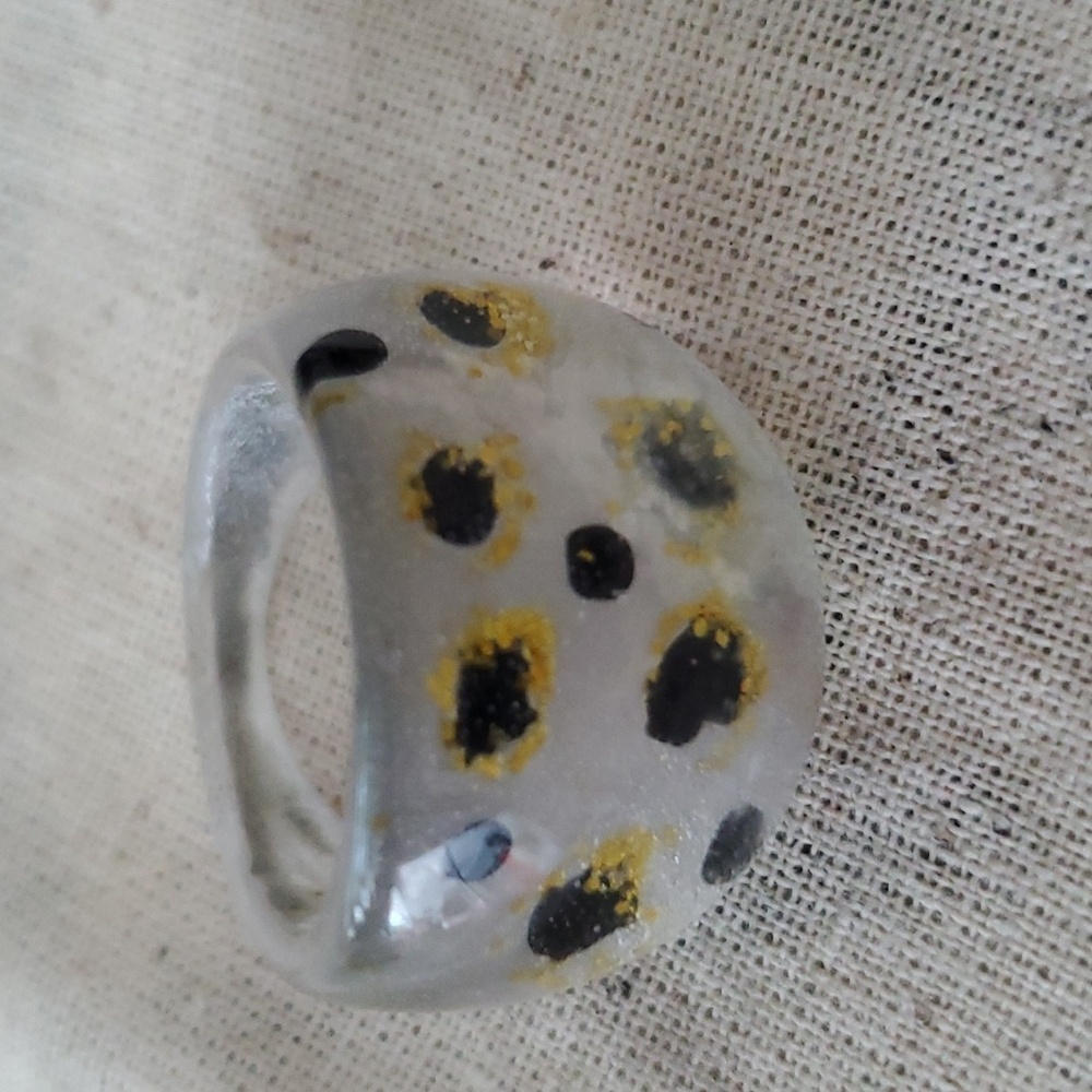 Rings - Picture 7 of 9